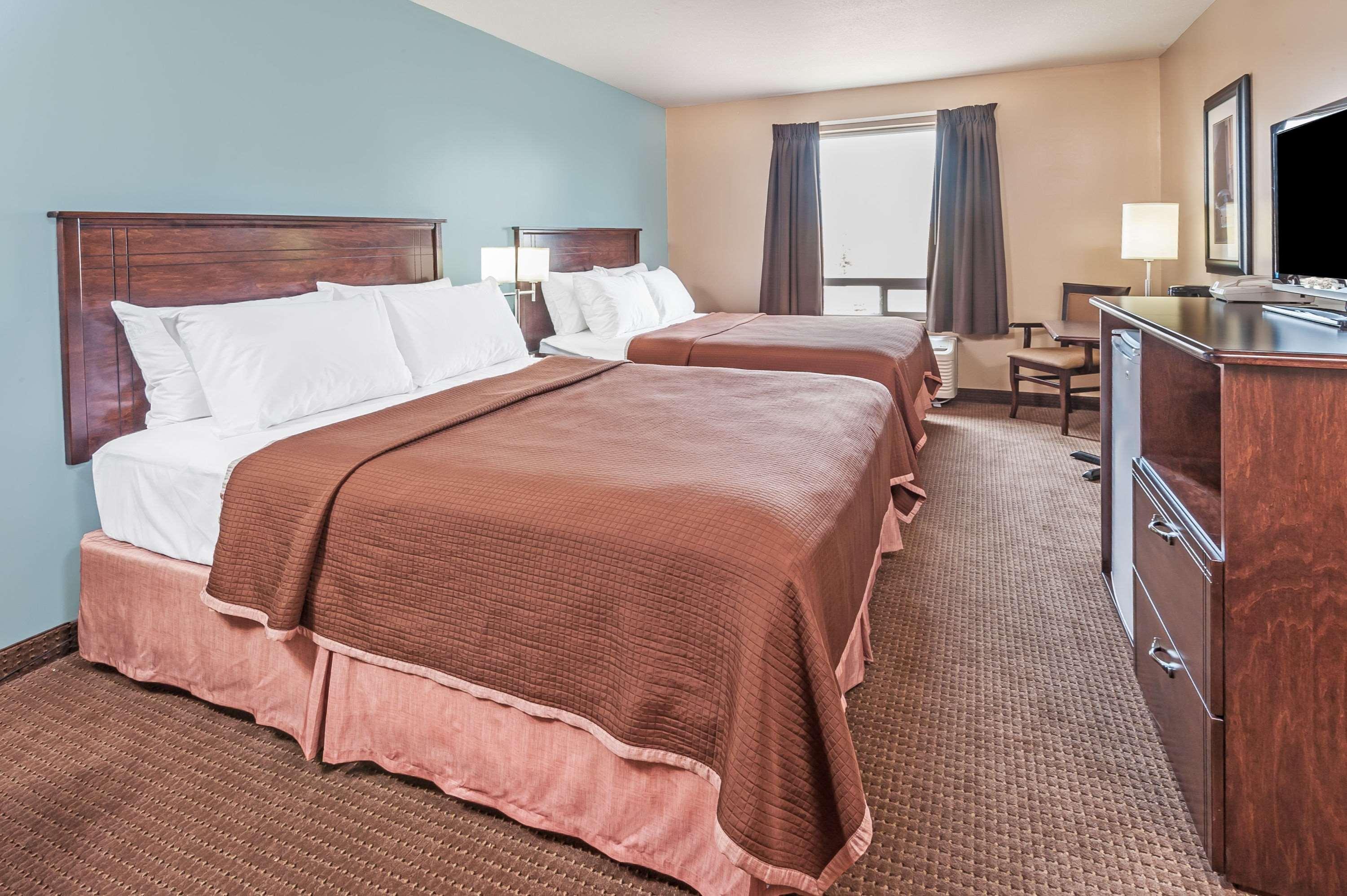 Super 8 By Wyndham Edmonton South Hotel Exterior foto